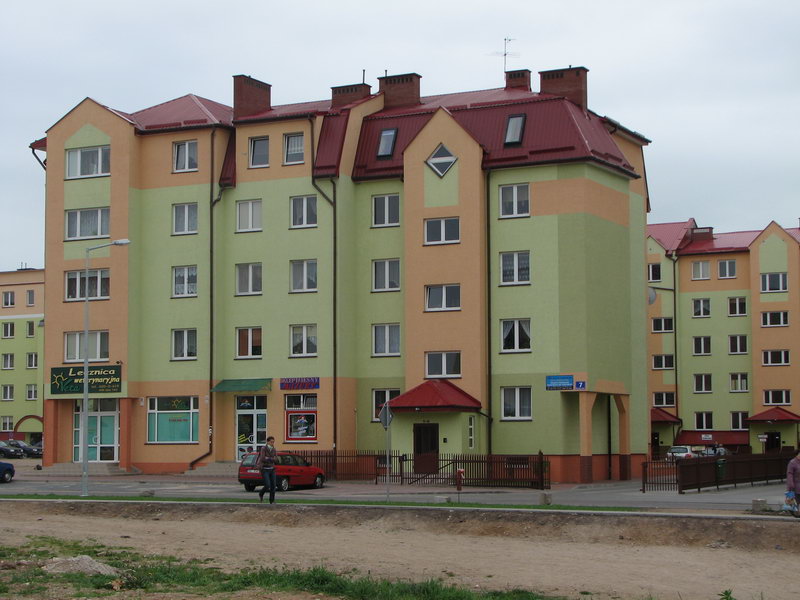 Wsp�lnota Mieszkaniowa "Jeziorna" ul. Matki Teresy z Kalkuty 7