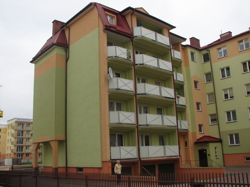 Wsp�lnota Mieszkaniowa "Jeziorna" ul. Matki Teresy z Kalkuty 7